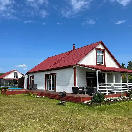 Robadeli House *