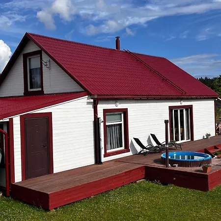 Robadeli House